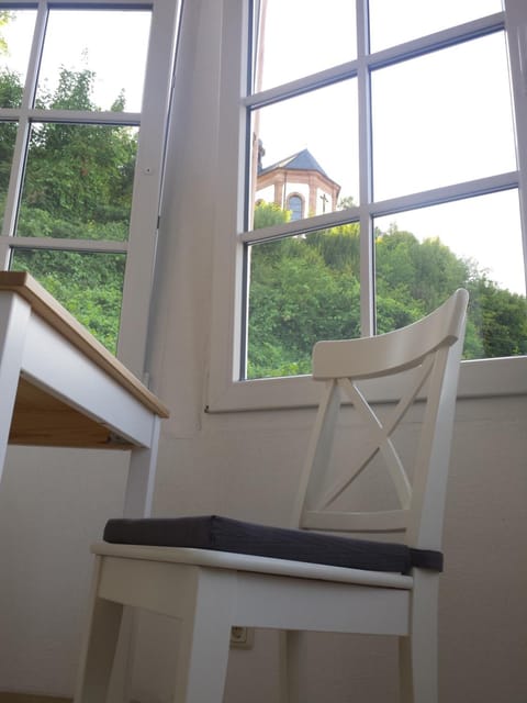 Moderne Wohnung in barockem Altstadthaus nahe Altstadt und Radweg Apartment in Saarland, 66, Germany