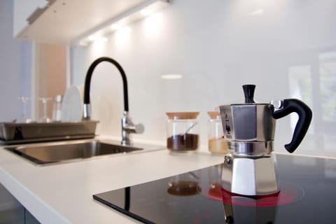 Coffee/tea facilities, Kitchen or kitchenette