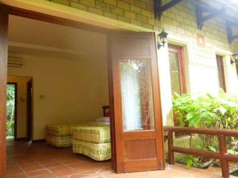 Balcony/Terrace, Garden view