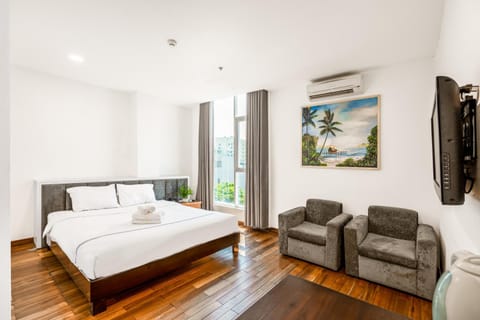 Bed, Photo of the whole room