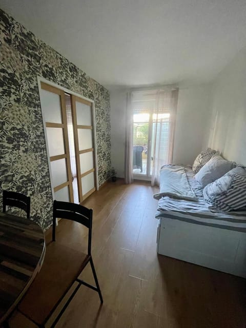 Studio Disneyland Paris 2 - Terrasse Apartment in Bussy-Saint-Georges