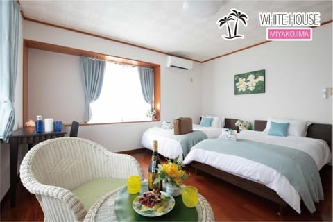 Bed, Seating area, Bedroom