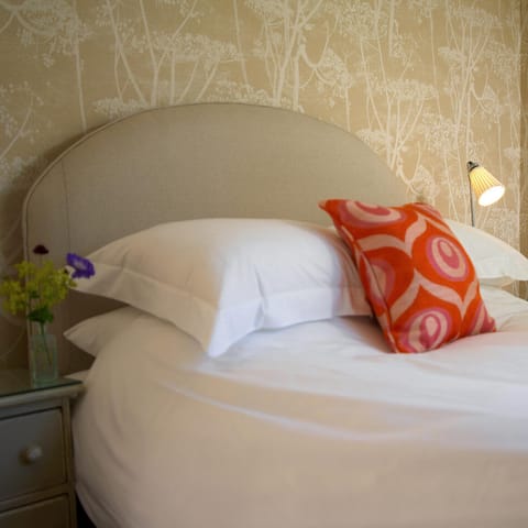 The Swan Inn Swinbrook Inn in West Oxfordshire District