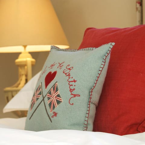 The Swan Inn Swinbrook Inn in West Oxfordshire District