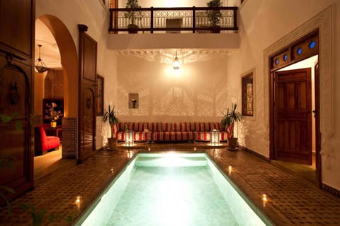 Swimming pool, Swimming pool