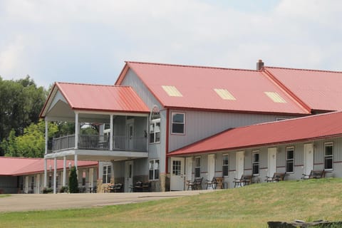 Property building, Day