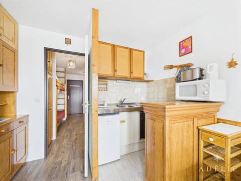 Studio cabine 4/5 pers, balcon exposé sud, à 50m des pistes, parking inclus - FR-1-398-513 Cabin in Montvalezan