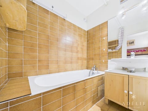 Studio Mezzanine Cosy à 100m des Pistes, Balcon Plein Sud, Quartier Calme - FR-1-398-538 Apartment in Montvalezan