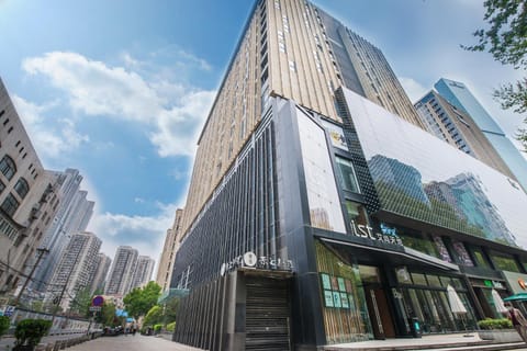 Property building, Day, City view