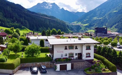 Property building, Bird's eye view, Mountain view, Location