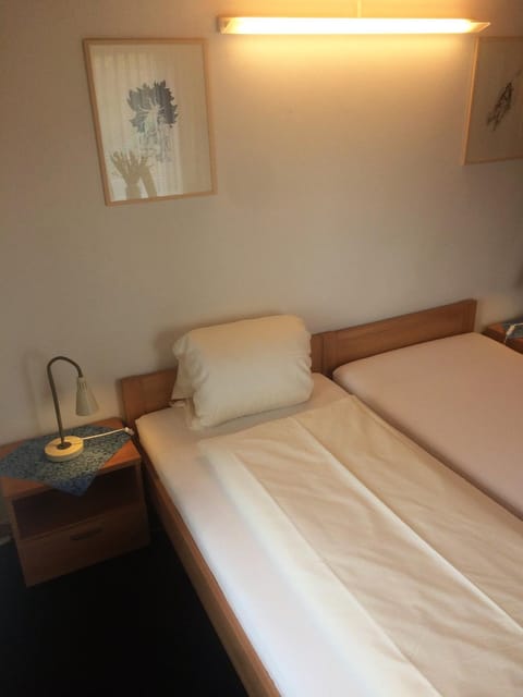 Bed, Photo of the whole room, Decorative detail