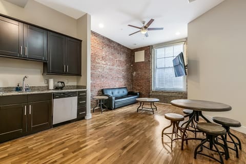 Kitchen or kitchenette, Living room, Seating area