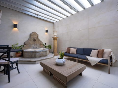 Balcony/Terrace, Dining area