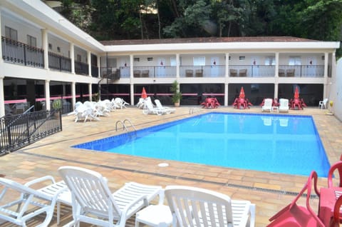 Day, Swimming pool
