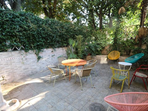 Patio, Garden view