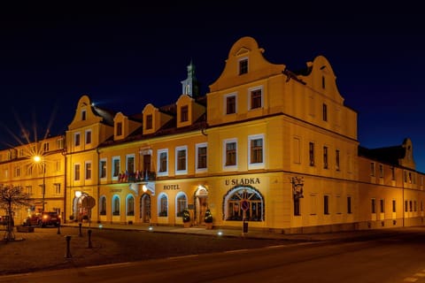 Property building, Facade/entrance