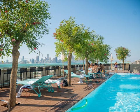 Swimming pool, Swimming pool