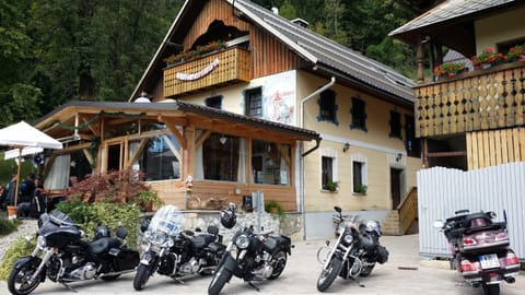 Facade/entrance, Lounge or bar, Other, Area and facilities, Sports, group of guests