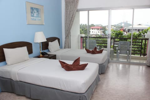 Day, Photo of the whole room