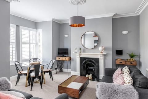 Living room, Seating area, Dining area