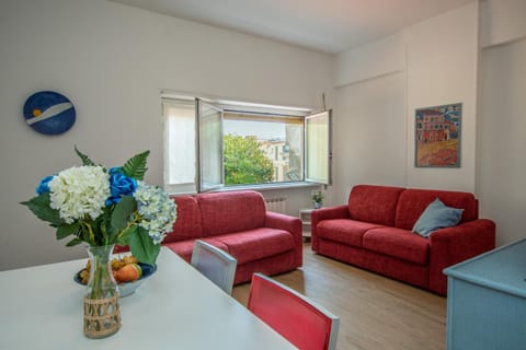 Appartamento di 65 mq. a 50 metri dal mare Apartment in Albissola Marina