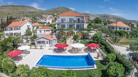 Garden view, Pool view