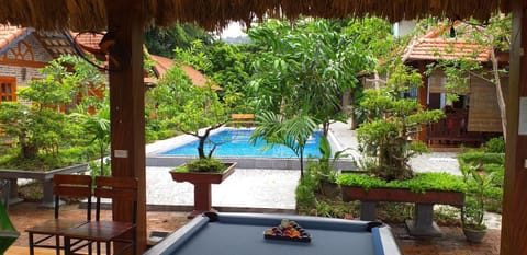 Property building, Day, Garden, Garden view, Pool view, Swimming pool, sunbed