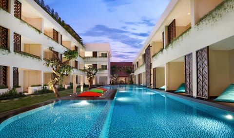 Property building, Pool view, Swimming pool, Sports