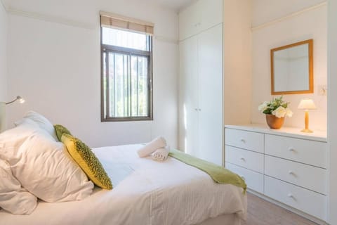 Prince Edward C Apartment in Sea Point