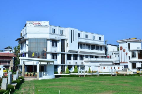 Property building, Facade/entrance