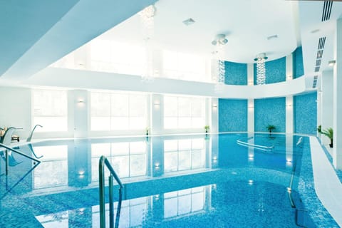 Swimming pool, Swimming pool