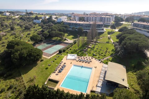 Bird's eye view, Tennis court, Swimming pool