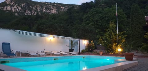 Spring, Summer, Seating area, Mountain view, Swimming pool, sunbed