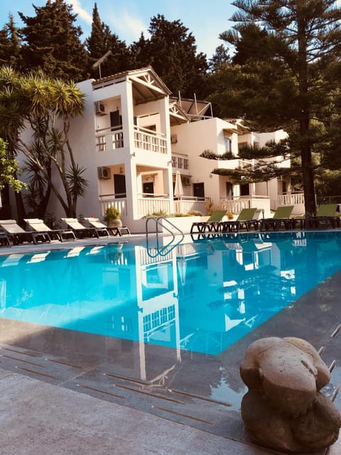 Property building, Swimming pool