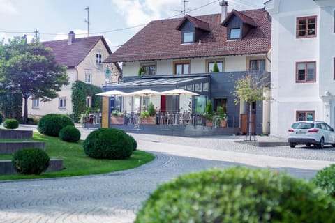 Property building, Spring