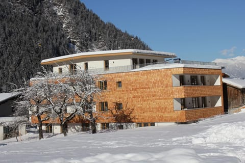 Property building, Day, Winter