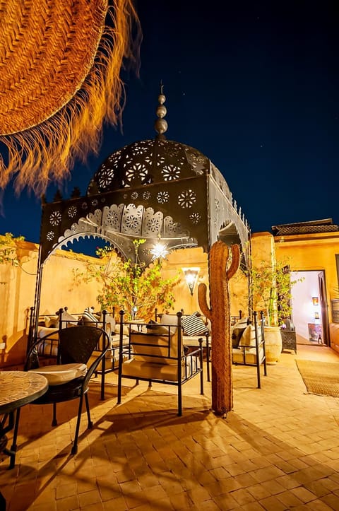 Patio, Night
