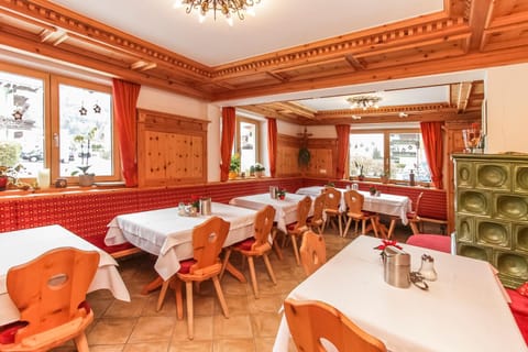 Pension Christophorus Bed and Breakfast in Piesendorf