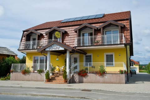 Property building, Day