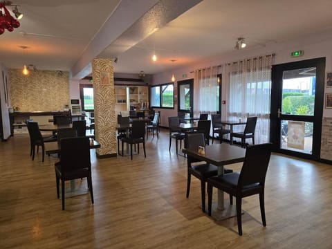 Hôtel Inn Design & Restaurant Poitiers Hotel in Poitiers