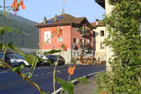 Garni La Genziana Bed and Breakfast in Province of Brescia