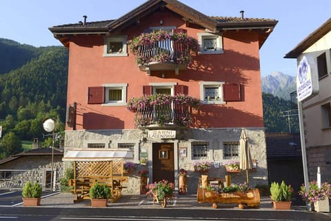 Garni La Genziana Bed and Breakfast in Province of Brescia