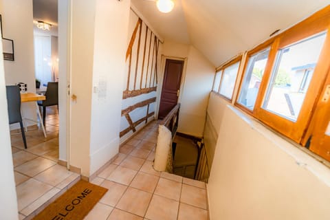 DUPLEX dans CENTRE VILLE (GARE;PARKING;WIFI) Apartment in Troyes