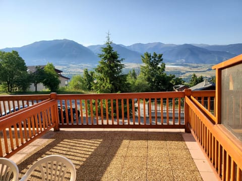 Balcony/Terrace, Mountain view