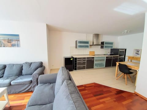 Ferienwohnung Achtern Diek, inklusive Stellplatz und Strandkorb von Mai bis September Apartment in Mecklenburg-Vorpommern, Germany