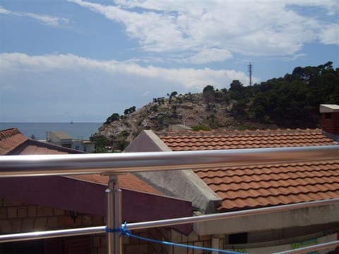 Apartmani Lekovic Sutomore Apartment in Montenegro