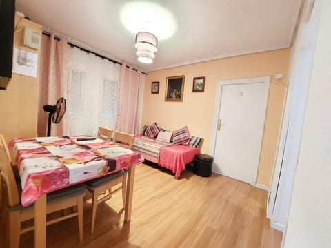 HomeStay Olivos Apartment in Madrid