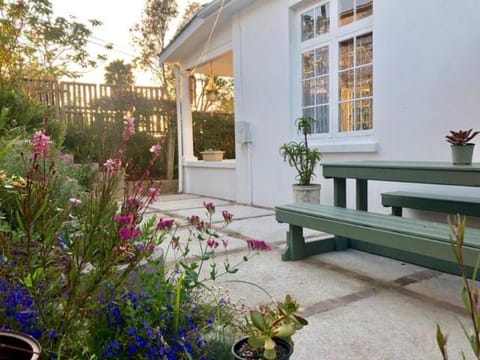 Patio, Day, Garden, Garden view