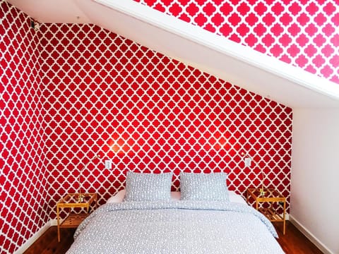 Bed, Other, Photo of the whole room, Bedroom