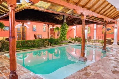 Swimming pool